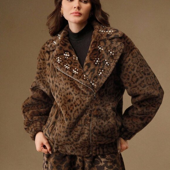 Brown Women's Leopard Print Faux Fur beaded detailed Collar Zip up Short Jacket - Picture 7 of 10